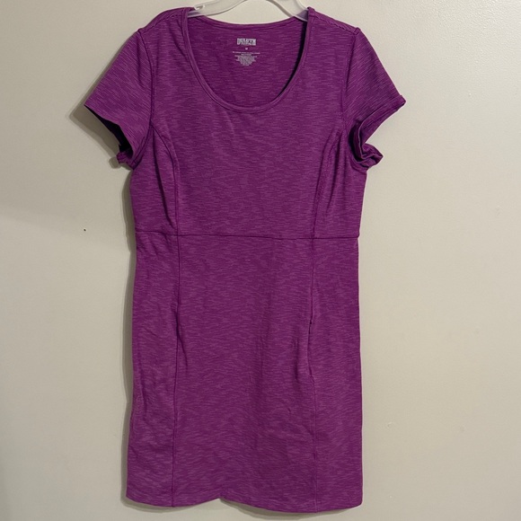 Duluth Trading Co Dresses & Skirts - Duluth Trading Co Women’s Short Sleeve Athletic Dress With Pocket Size Medium